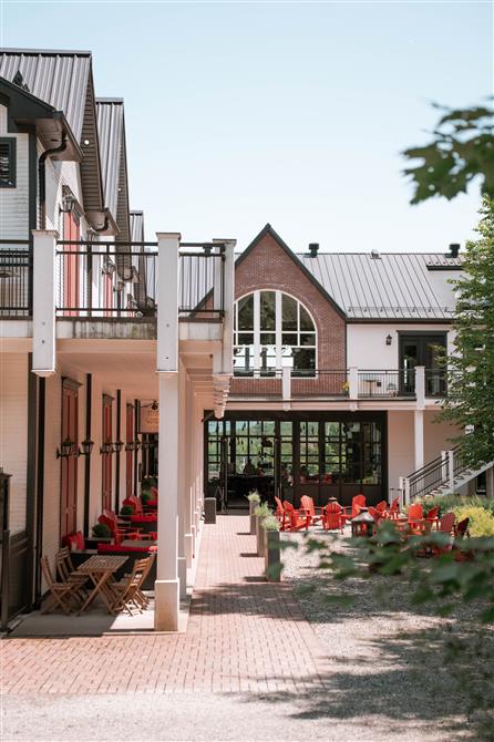 Terrasse Principale (&copy;Le Vignoble du Ruisseau)