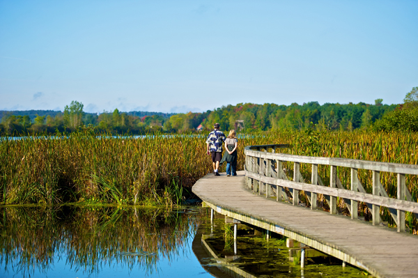 Marcheurs (&copy;Centre d'interprétation de la nature du lac Boivin)