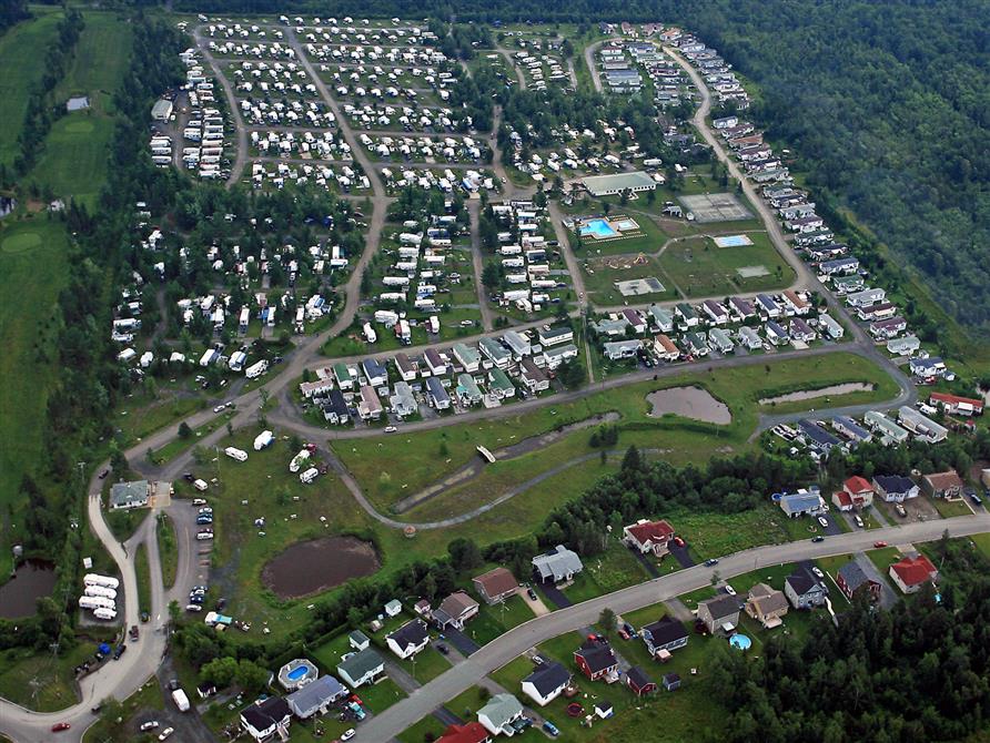 Camping Domaine Parc-Estrie (&copy;Camping Domaine Parc-Estrie)