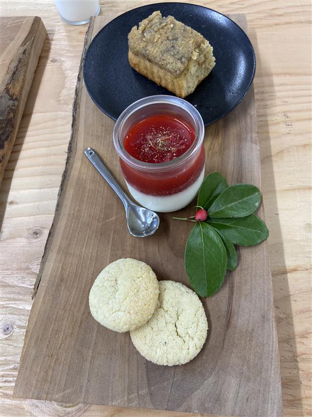 Planche de desserts à saveur forestière