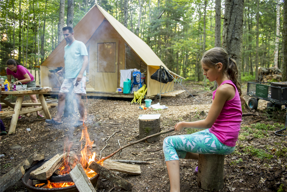 Huttopia Sutton - Prêt-à-camper, tente canadienne (&copy;Camping Huttopia Sutton)