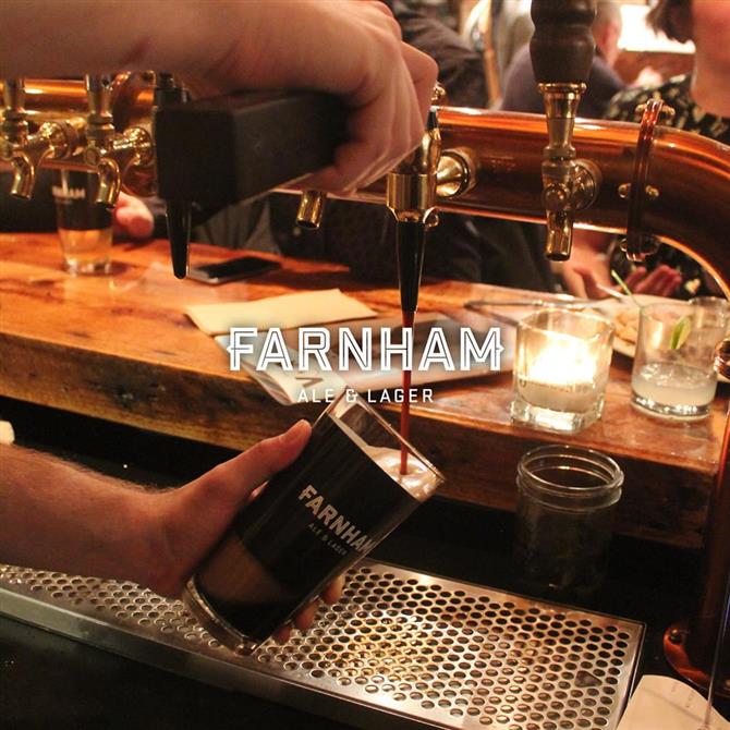 Pub Farnham Ale & Lager (&copy;Microbrasserie Farnham Ale & Lager)