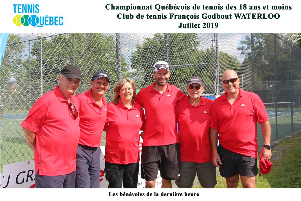 Equipe de bénévoles (&copy;Championnat de tennis québécois des 18 ans et moins)