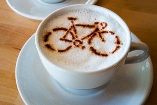 Café espresso, latté, cappuccino etc (&copy;Café vélo des nations)