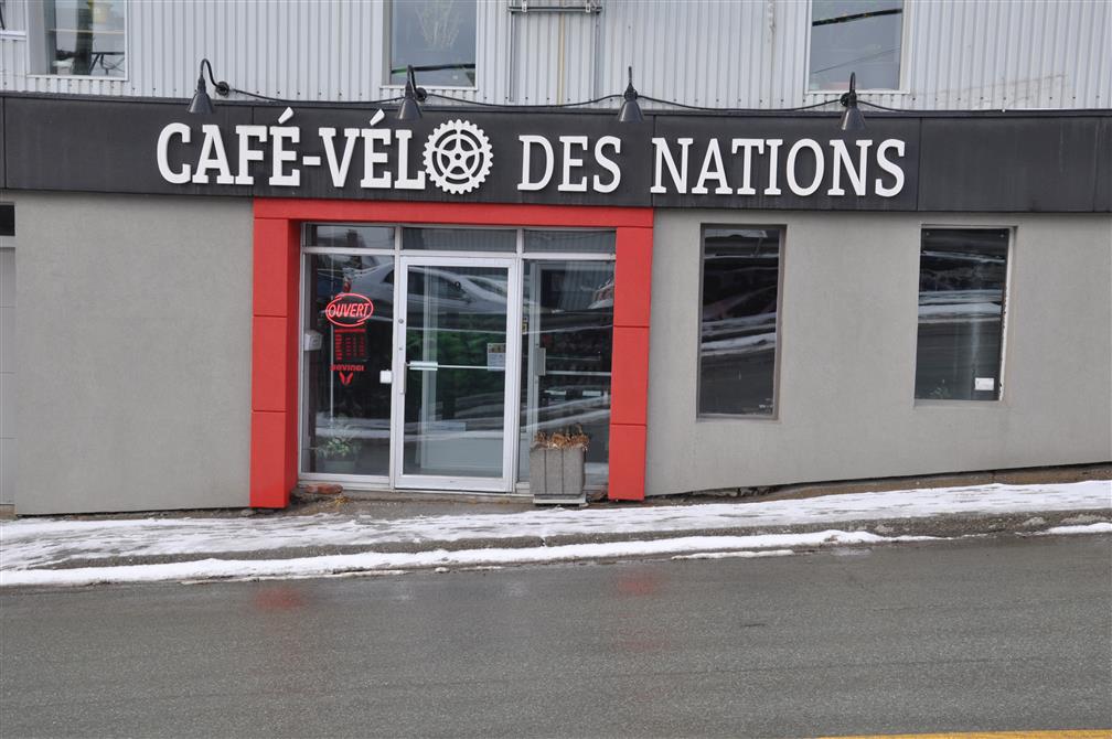 CAFÉ-VÉLO DES NATIONS (&copy;Café vélo des nations)
