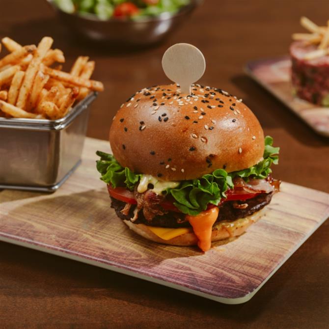 Burger ultimate cheese (&copy;SC&M)