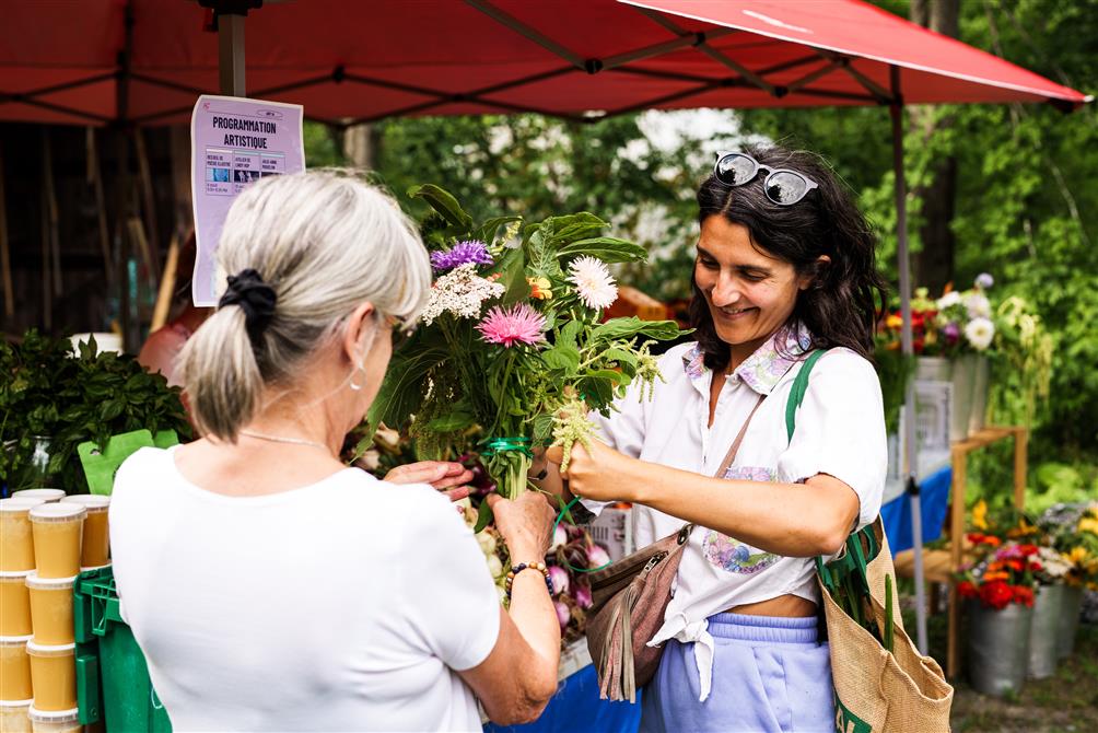 Marché (&copy;Charles & Annie Photographie 2024)