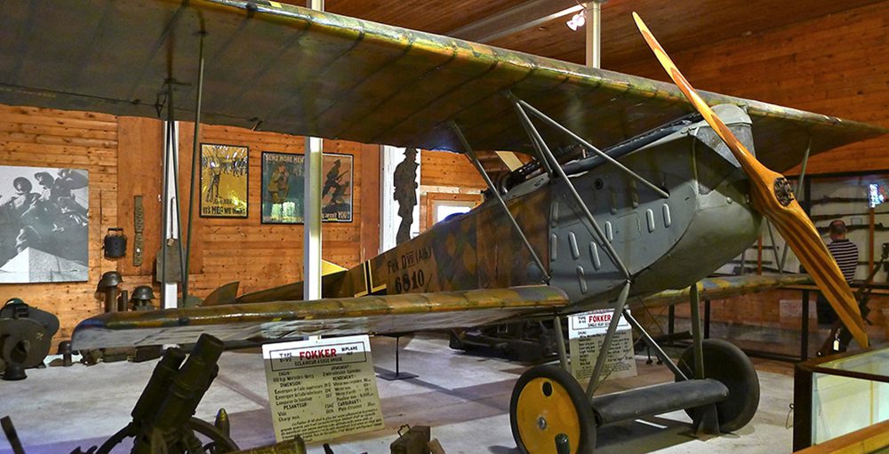 Avion (&copy;Michel St-Jean)