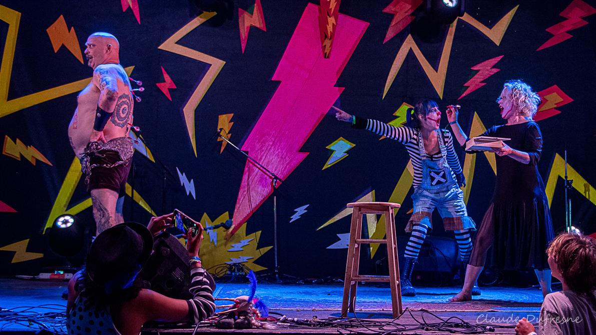 Freak show annuel au ShazamFest (&copy;Claude Dufresne)