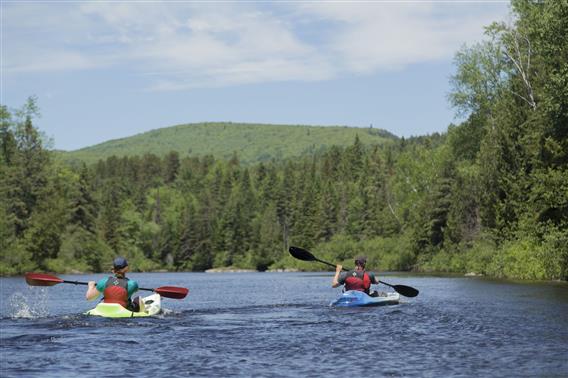 Au Canot Volant - Kayak en rivière, Lanaudière