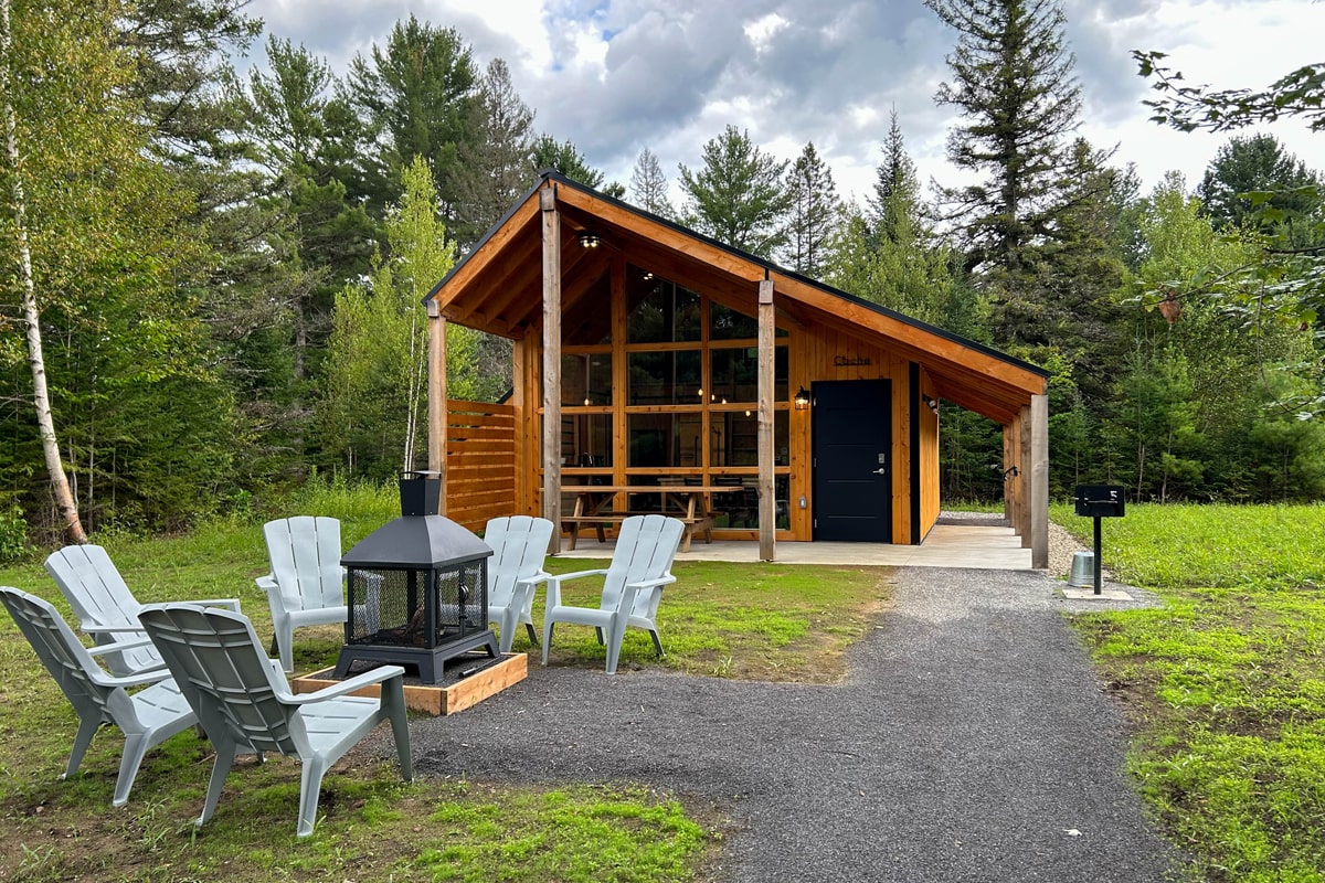 Chalets-lanaudiere-mini-chalet-cache-ext