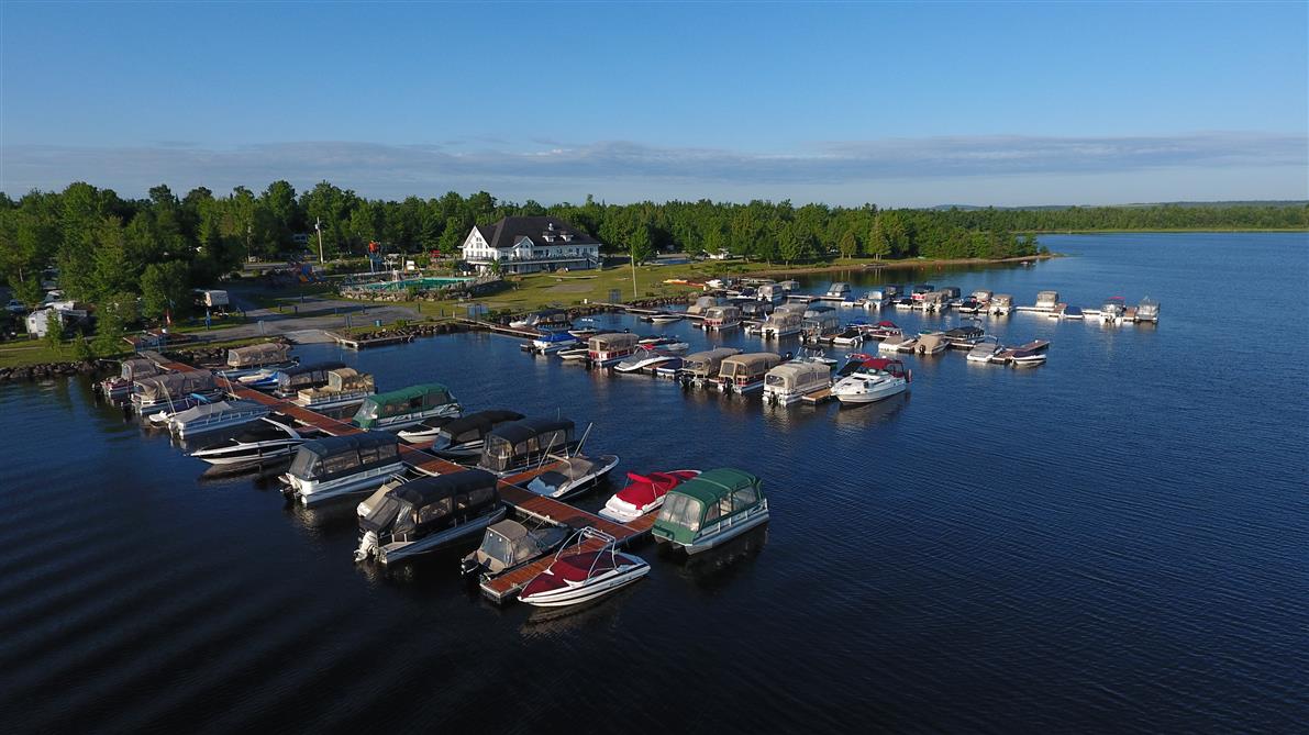 Camping Les Berges du Lac (&copy;Camping Les Berges du Lac)