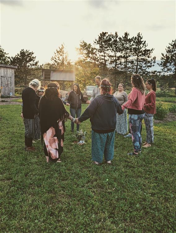 Danses sacrées en groupe