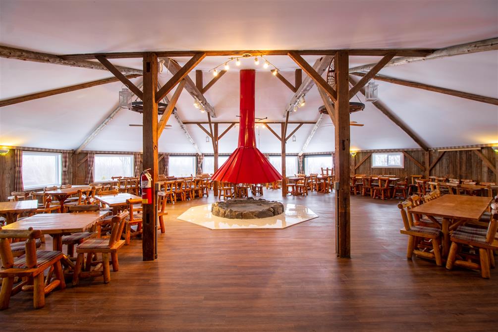 Eastman Club foyer rond (&copy;Les Chalets Nature)