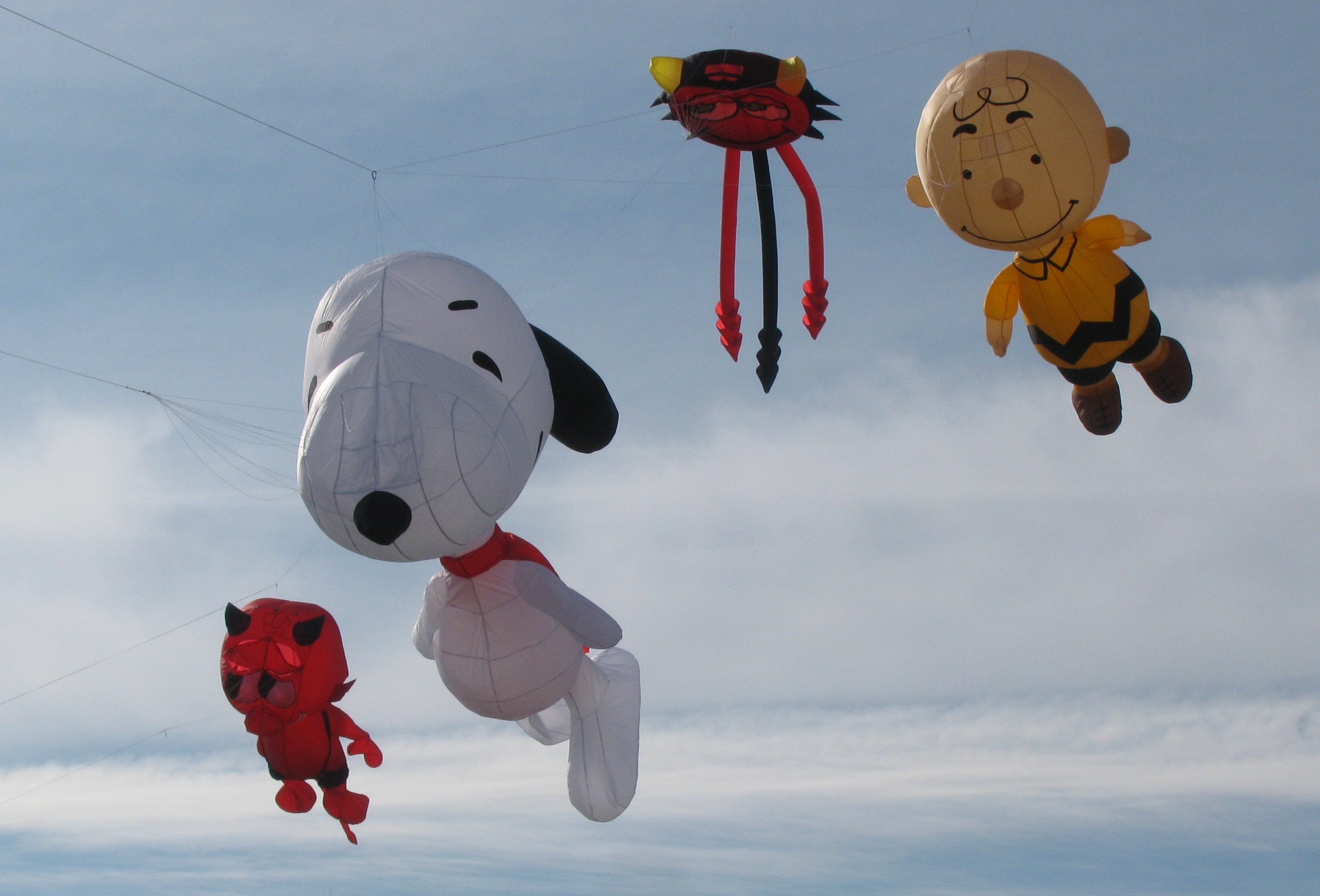 Personnages dans le ciel