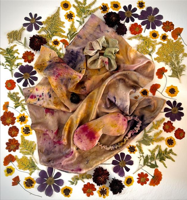 Fleur et soie (&copy;Marie-les-bains)