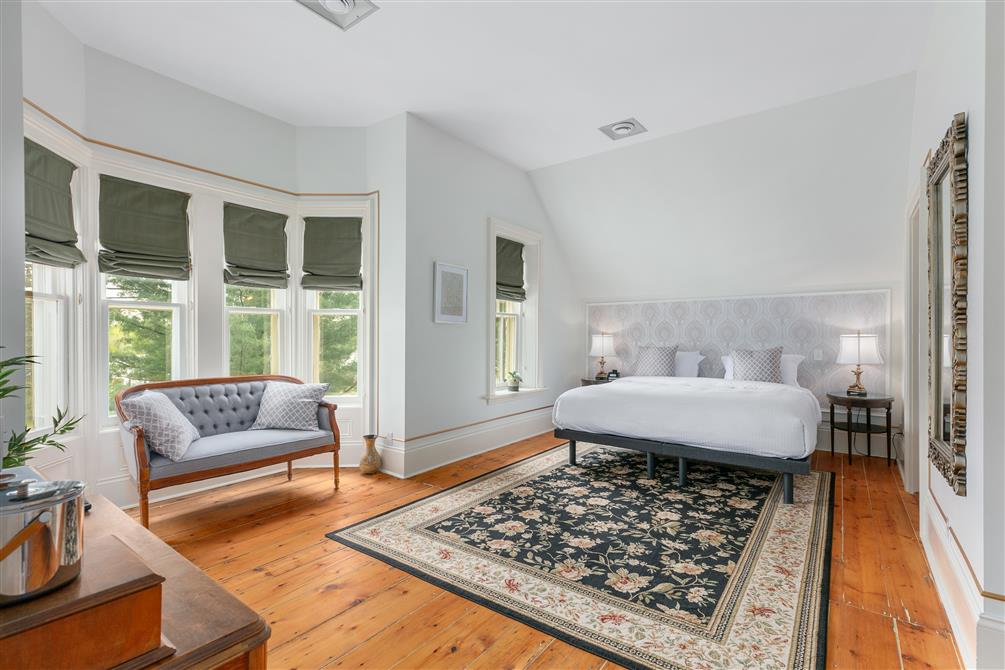 G-Suite 201-YD1_4442-VUE COMPLÈTE (&copy;MANOIR SWEETSBURG)