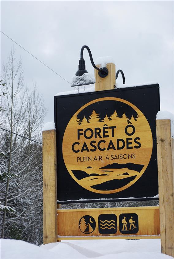 RAQUETTE - FORÊT Ô CASCADES Enseigne