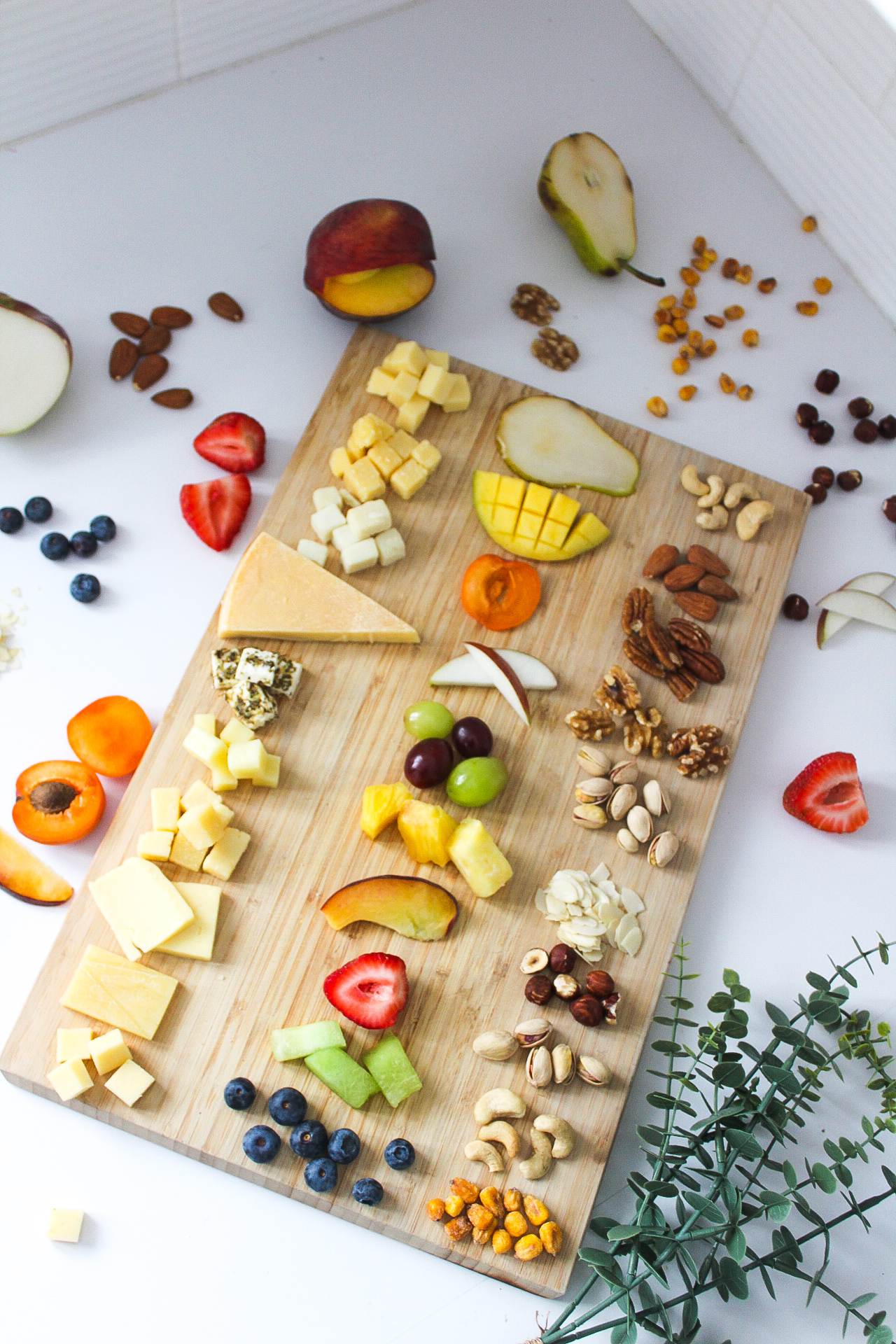 Plateau de fruits et noix