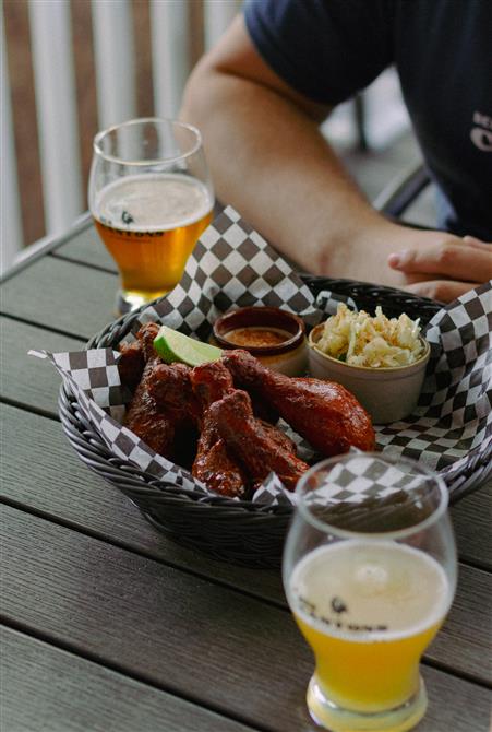 Pilons (&copy;Clara Corcoran)