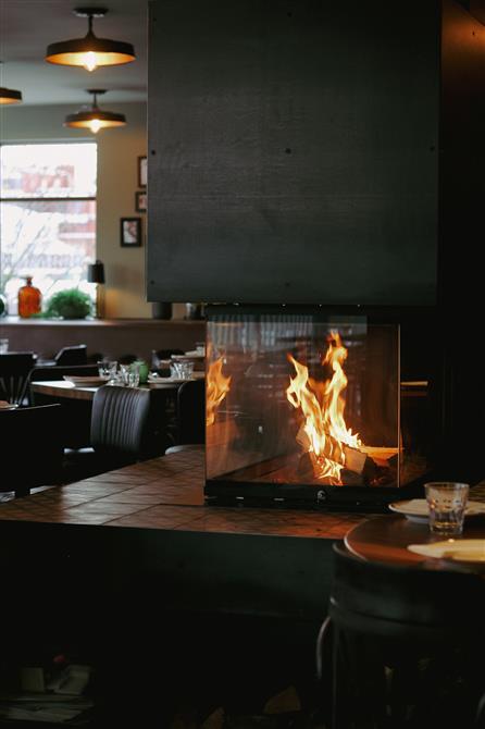 Foyer (&copy;Clara Corcoran)