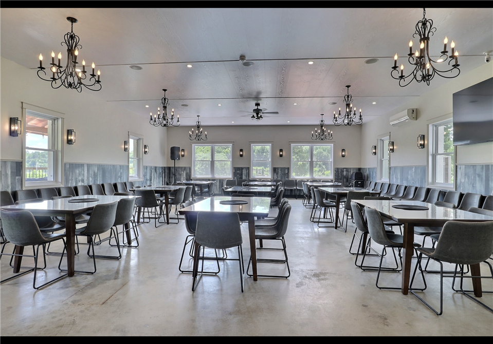 Salle réception (&copy;Vignoble Coteau des Artisans)