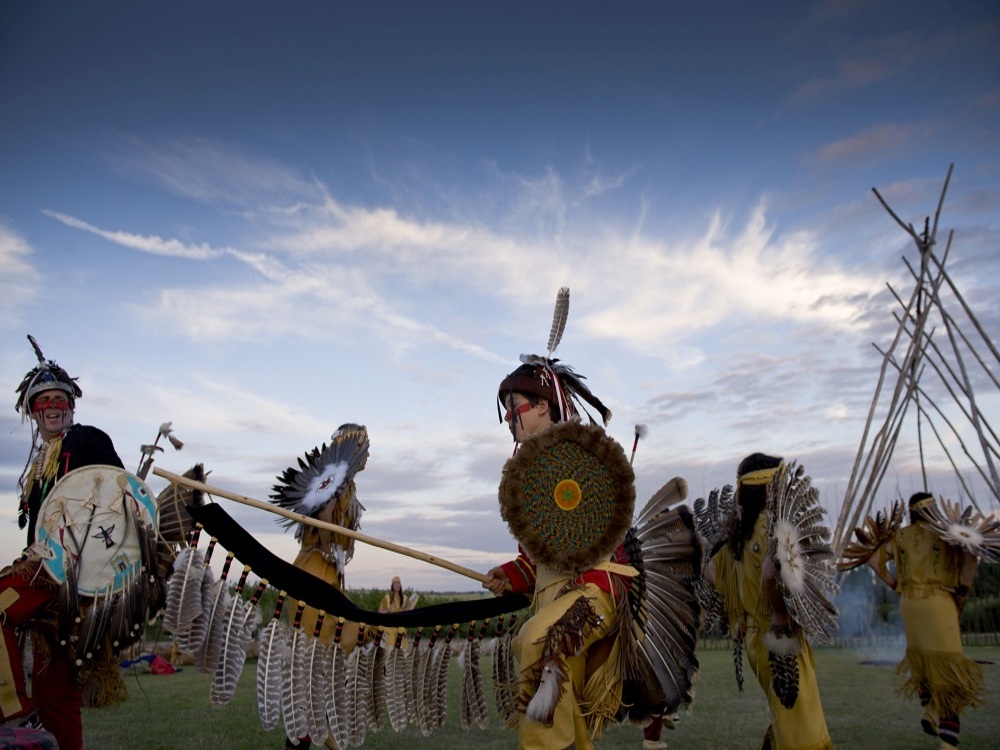 Indigenous Tourism Quebec - The Pow Wow Trail
