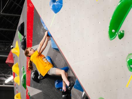 Le Crux climbing center (Laval)