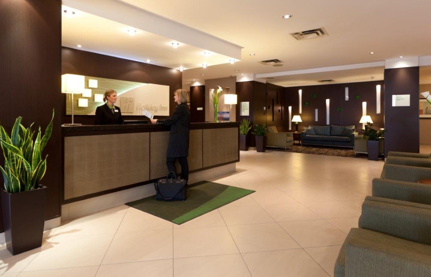 HOLIDAY INN LAVAL MONTR AL HOTEL Tourisme Laval   Lobby  3  