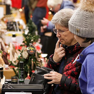 Marché-noel-Boite-a-Cadeaux-Dudswell-2024