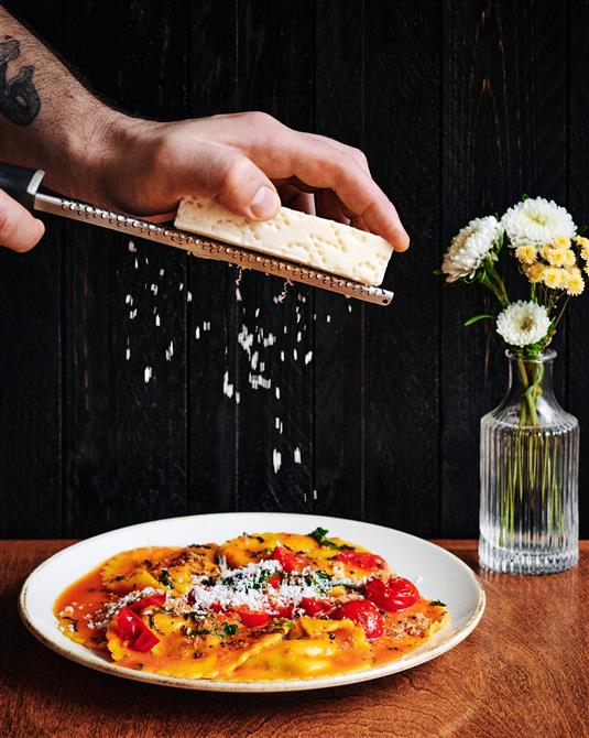 Mezzalune aux aubergines et tomates confites (&copy;Comptoir Moutarde)