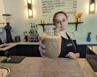 Service au Café-boutique Le Wilson