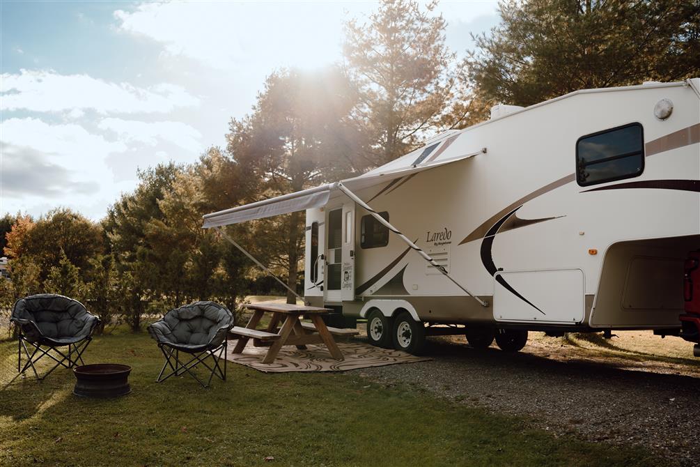 Terrains 3 services - Tous Pull through (&copy;Aux Pignons Rouges)