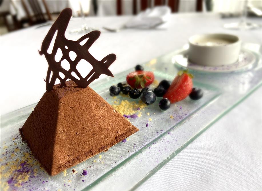 Pyramide au chocolat du restaurant L'Émulsion (&copy;Hôtel Castel)