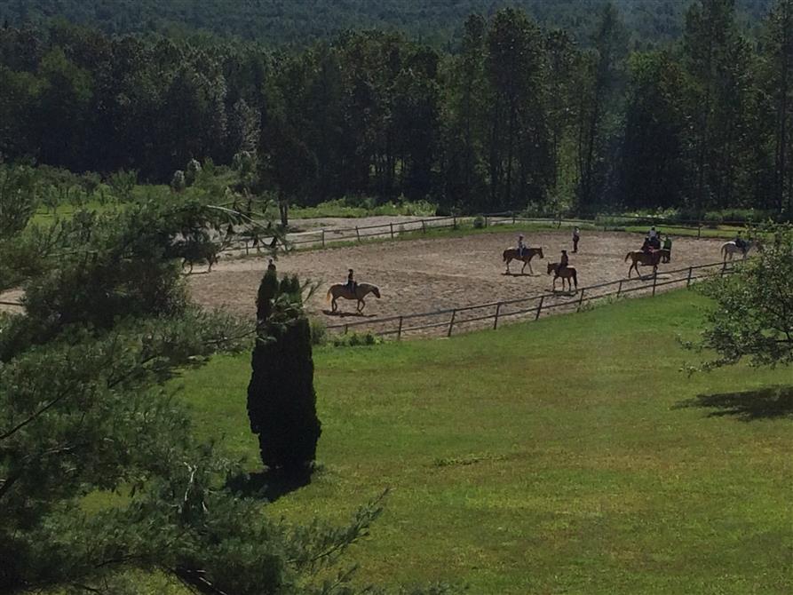 Enclos de chevaux, Cantons-de-l'Est (&copy;Ranch Winslow)