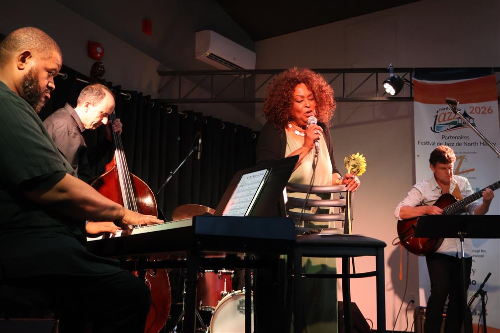 Ranee Lee en concert au Festival de Jazz de North Hatley (&copy;Festival de Jazz de North Hatley)