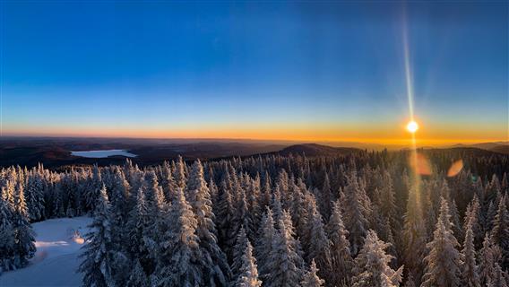 Saint-Donat_MontagneNoire_CoucherSoleil_2022_credit photo Isabelle Briffaud-Dillier