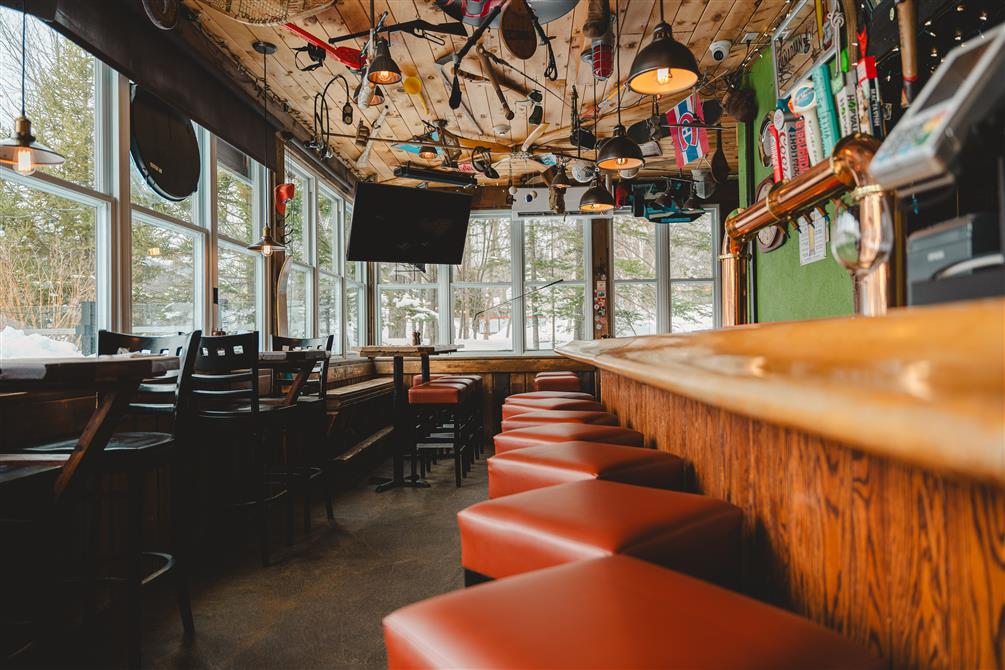 Salle à manger (&copy;Burger Pub)