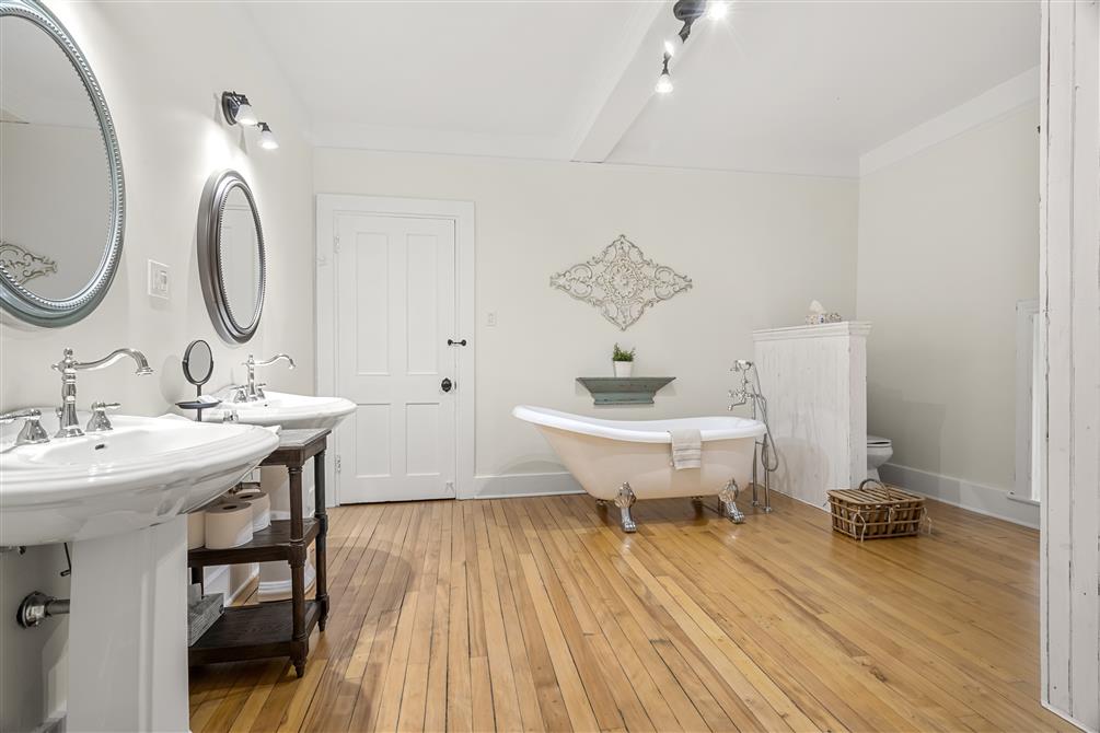 Salle de bain c11 (&copy;Belvoir)