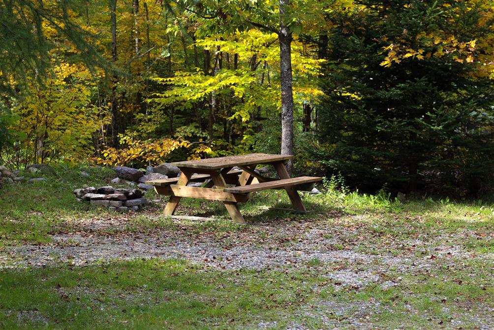 Terrain camping (&copy;Mont Élan)