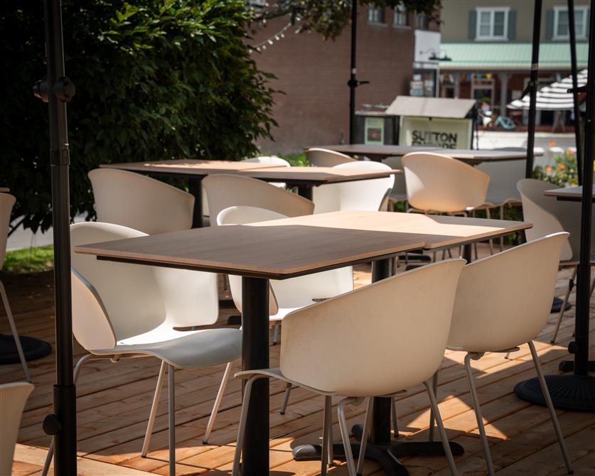 Terrasse (&copy;Le Pleasant Hôtel)