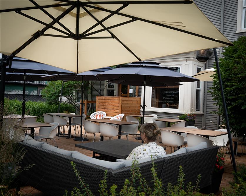 Terrasse du restaurant (&copy;Le Pleasant Hôtel)