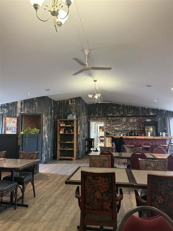 Vue d'ensemble (vers le bar ) 
