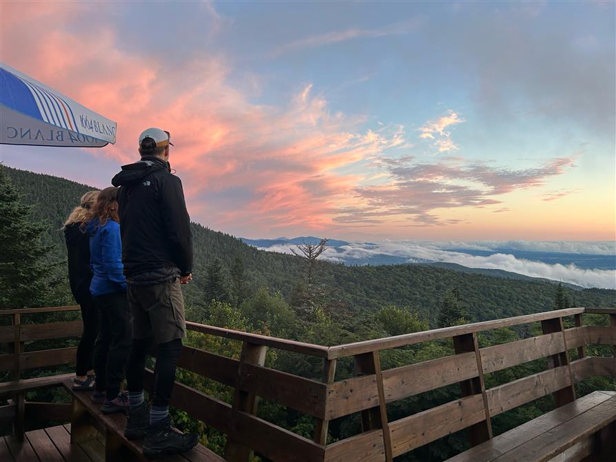 Vue de la terrasse (&copy;Mont SUTTON)
