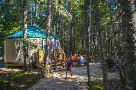 Yourte et prêt-à-camper - Parc national du Mont-Tremblant - 1