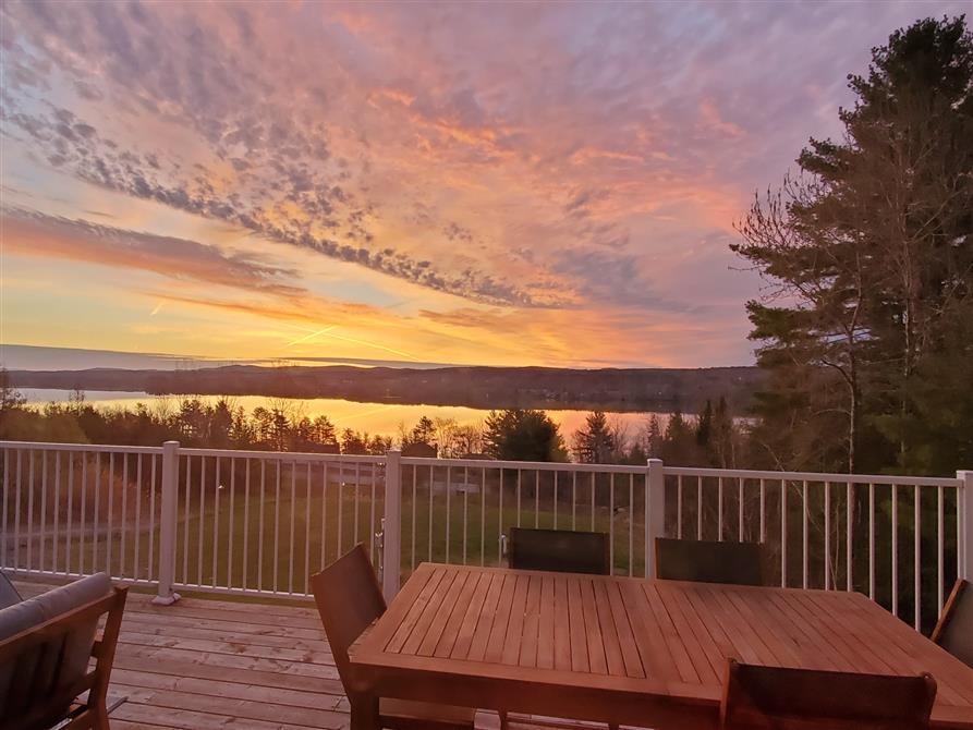 Condo terrasse privée vue sur le Lac Magog (&copy;Au Sommet du Lac Magog)