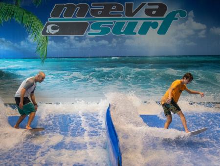 Centre de surf intérieur et Restaurant – Maeva Surf