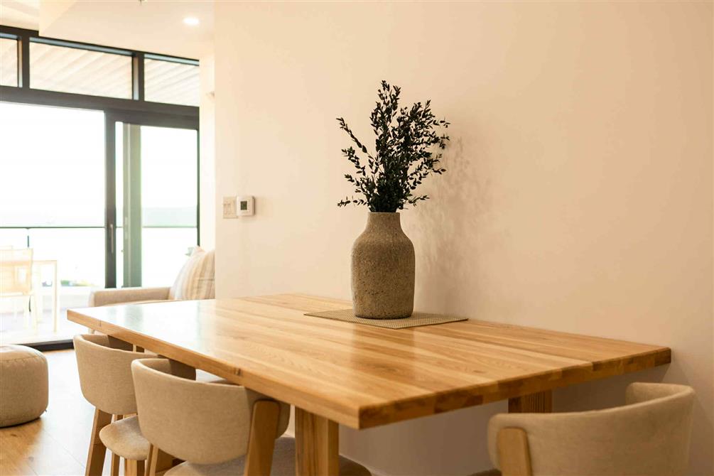 Salle à manger (&copy;La capitainerie du Lac Mégantic)