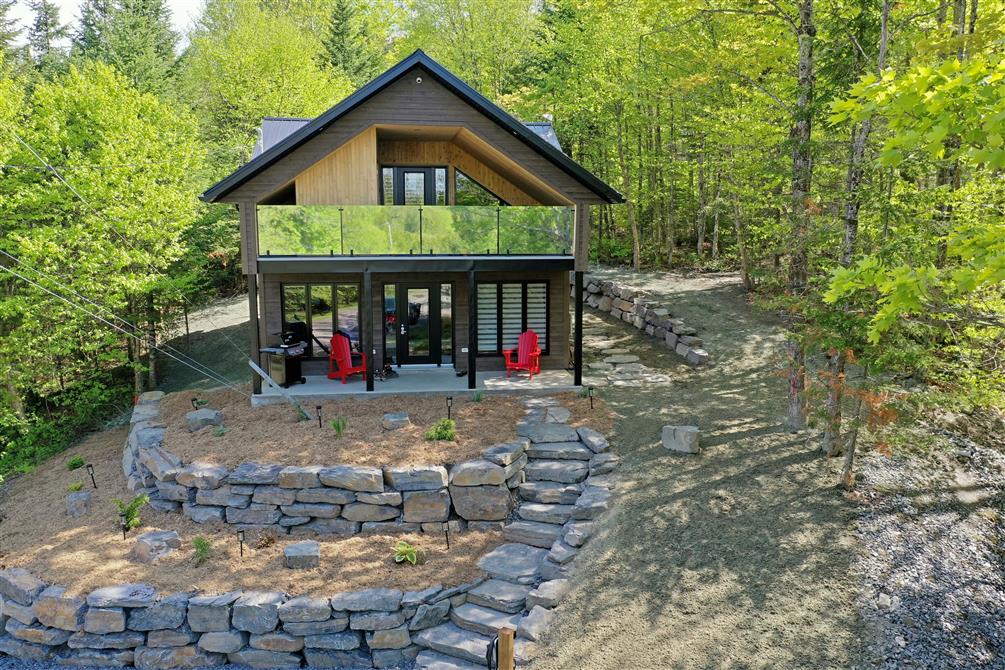 dronepetitchalet6 (&copy;Vincent Cotnoir)