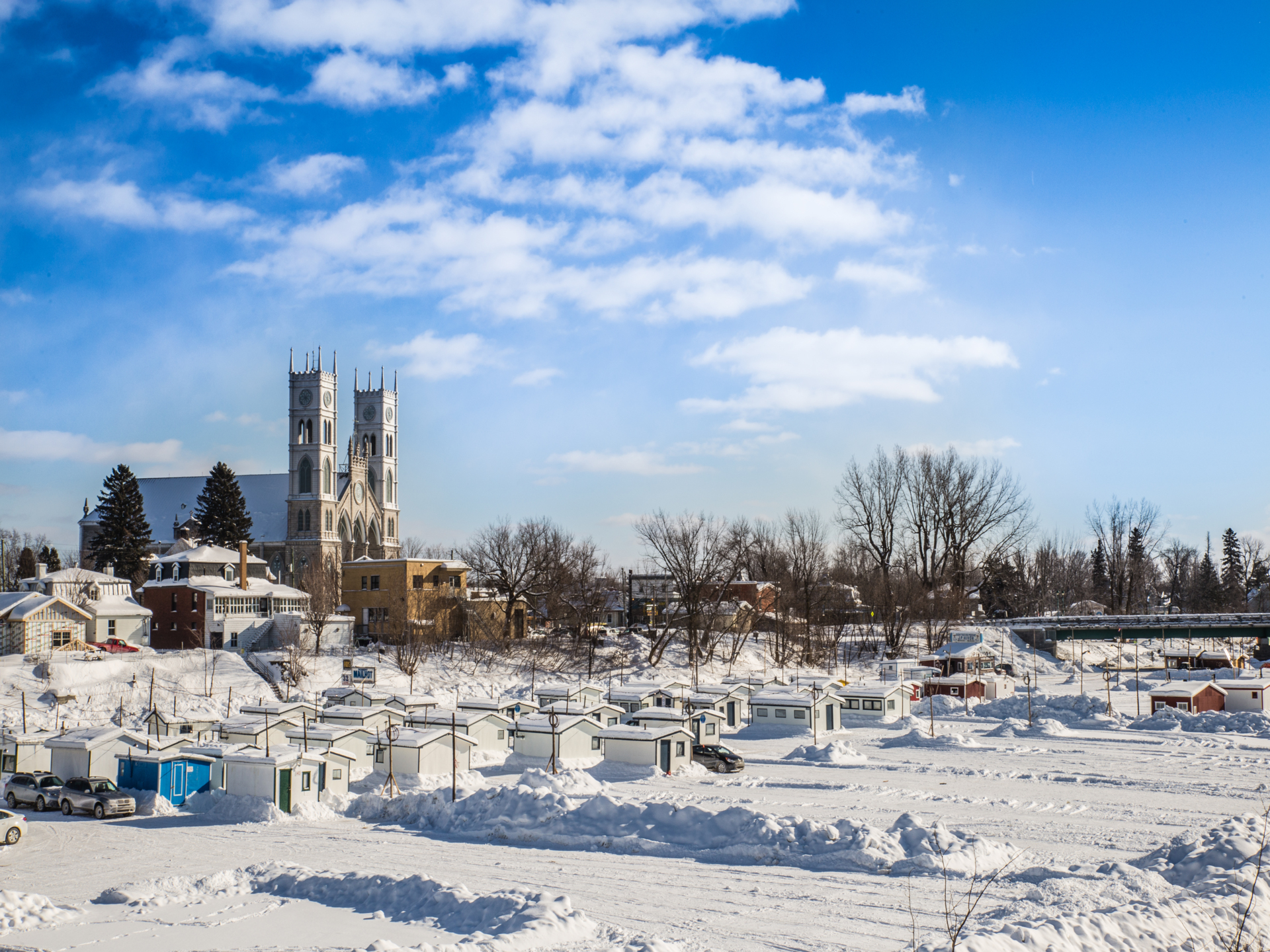 Village sur la glace